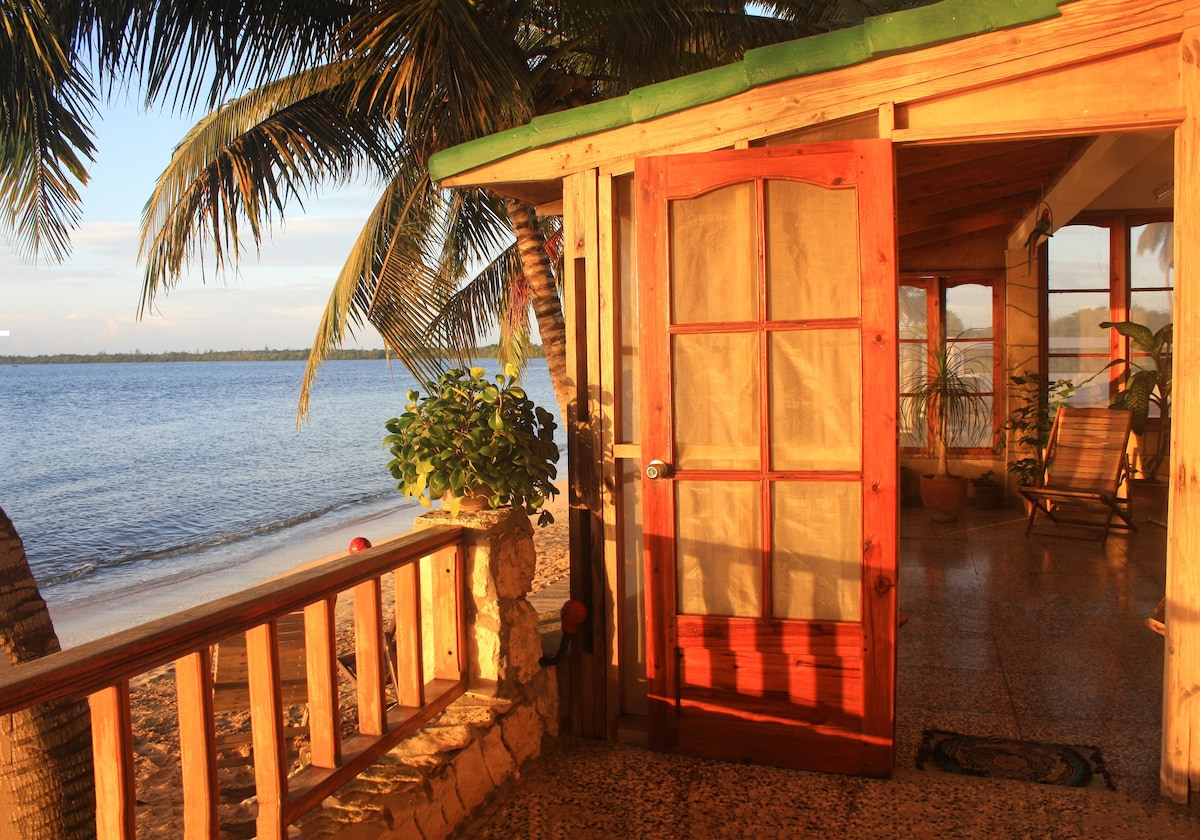 Hospedaje El Caribeño Habitación Frente al Mar