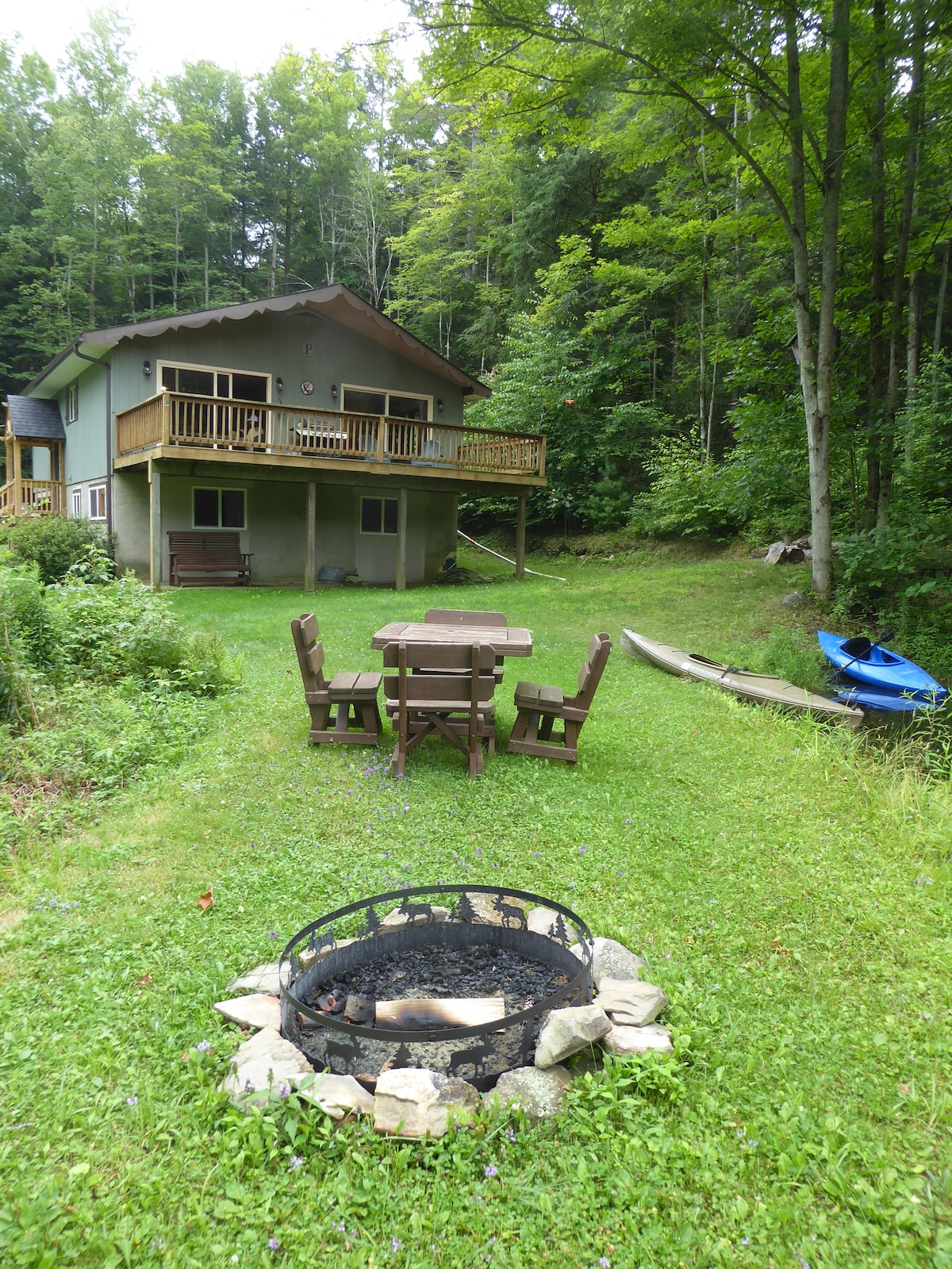 康宁林地度假屋（ Corning Woodland Retreat ）