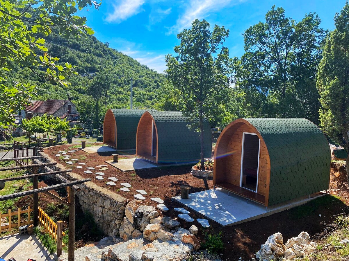 Cozy cottages near Skadar Lake 2