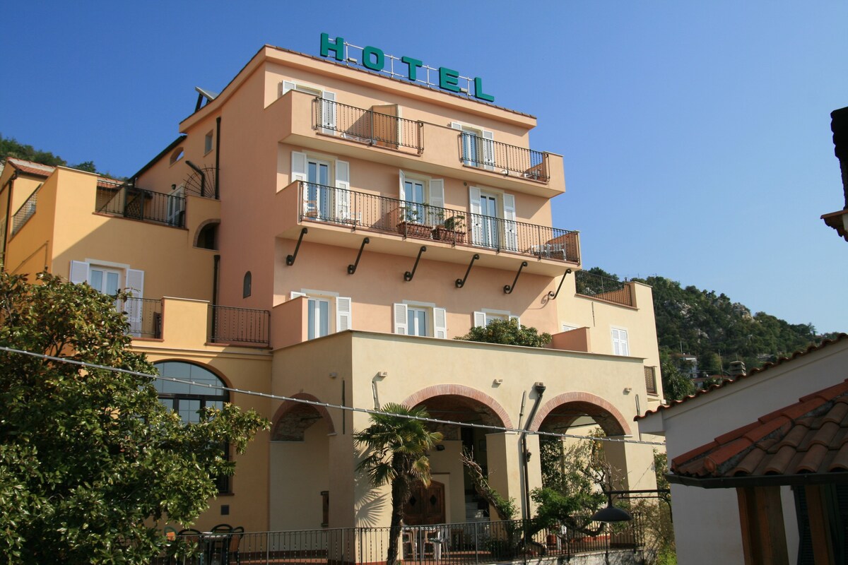 B&B Hotel Ca'Ligure con vista