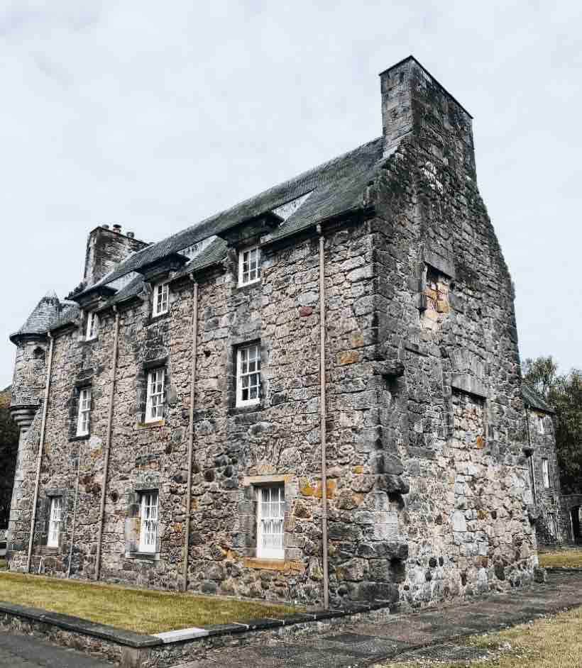 Menstrie Castle Stay - The Baronet - nr Stirling
