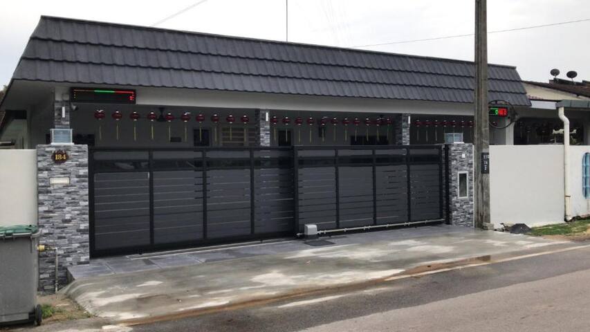 东甲云民宿tangkak Ying Homestay 东甲民宿