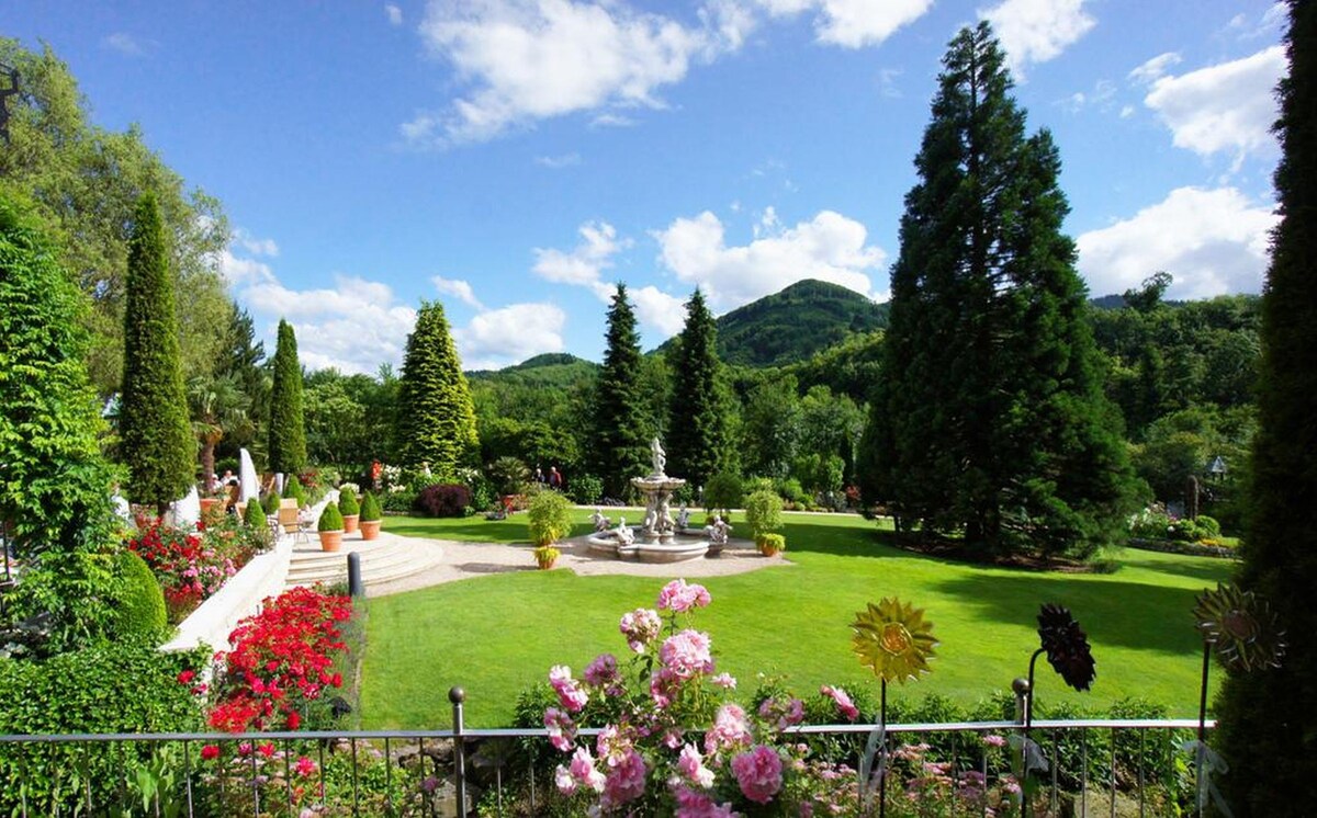 Hotel-Restaurant Rebstock, (Durbach), 15 Schloss Grohl Suite