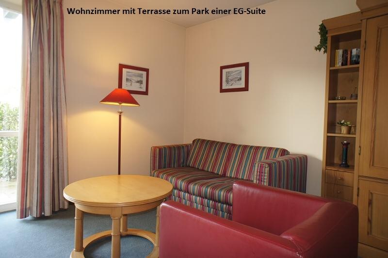 AngerResidenz, FeWo & Hotel (Zwiesel), FeWo-Suite mit Terrasse (2-Raum-Suite) mit 55 qm im EG, behindertengerecht ohne Frühstück