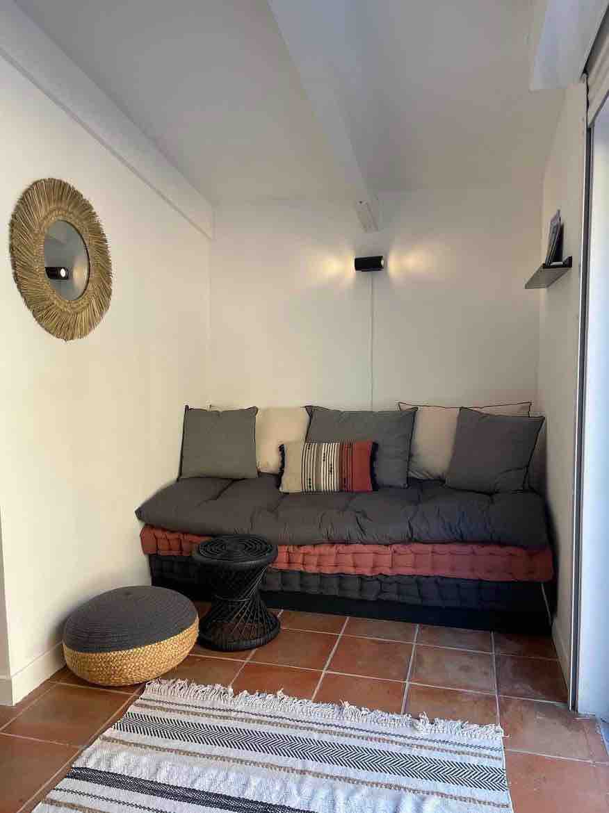 Tiny house with 1 bedroom in villa