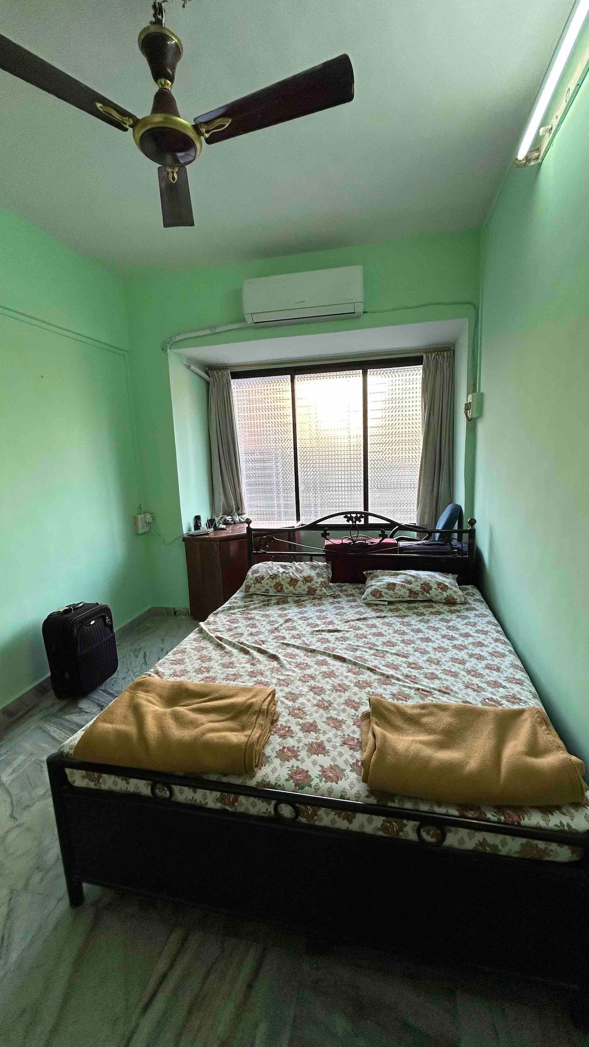 独立房间舒适入住@南孟买。