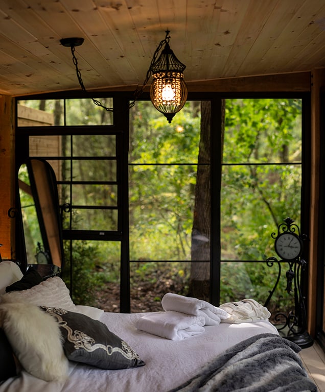 Ontarios Luxury Glamping Get Away  "Couples Only"