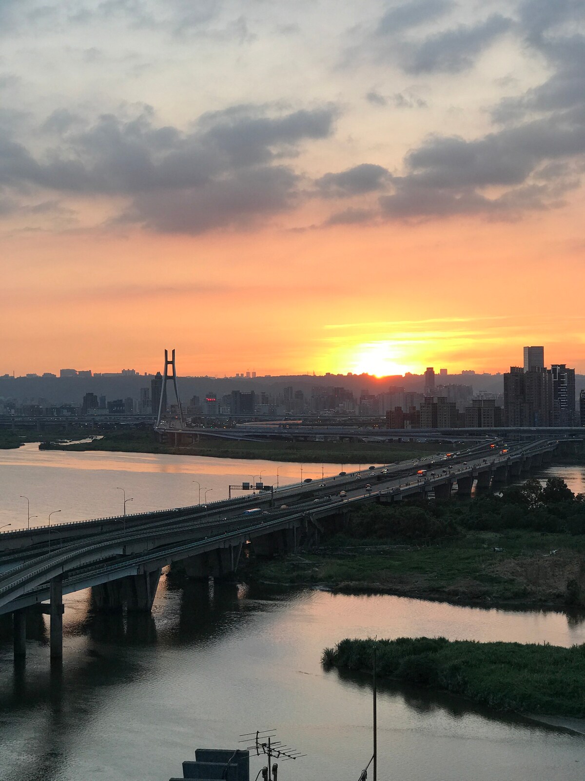 TaipeiHome台北窩MRT 酒精消毒，月租優惠）