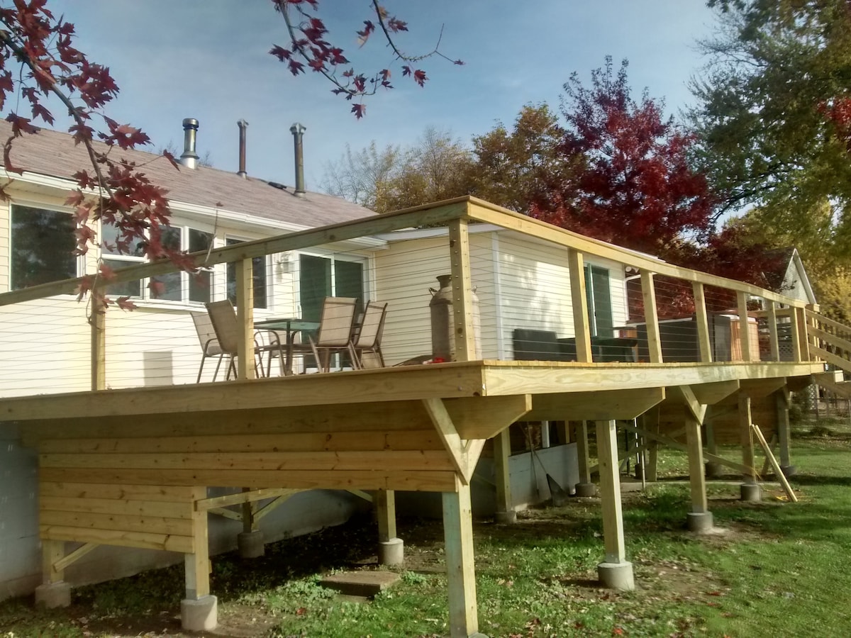 Mississippi River House