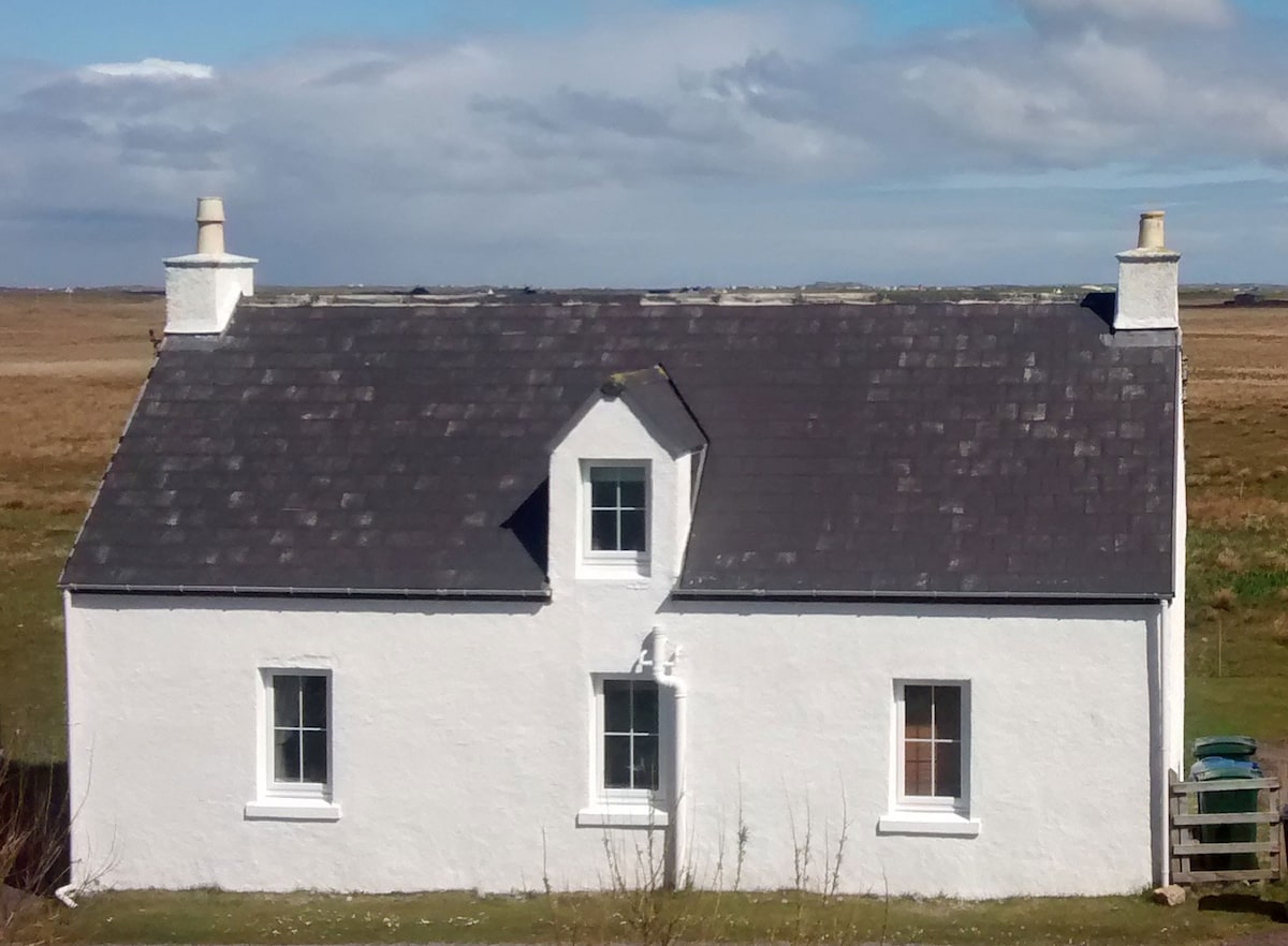 Croft View, cozy cottage on Isle of Tiree