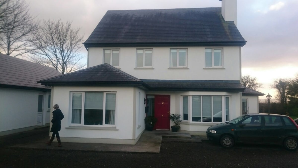 Beautiful house ideal for exploring Limerick