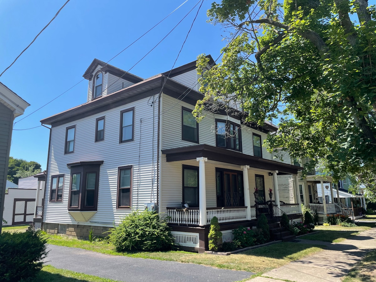 The Reid-Tanner House