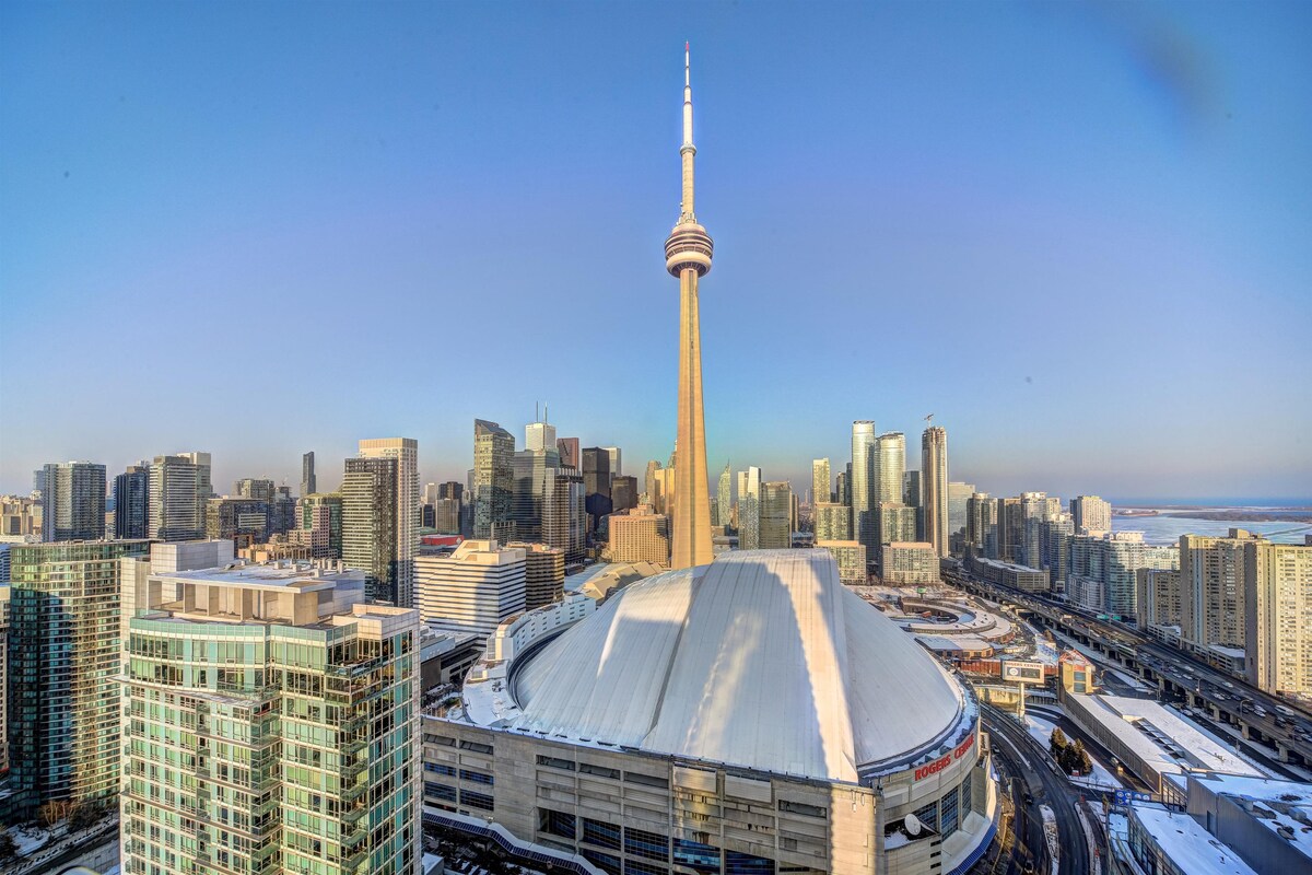 豪华顶层公寓，可欣赏令人惊叹的加拿大国家电视塔（ CN TOWER ）景观