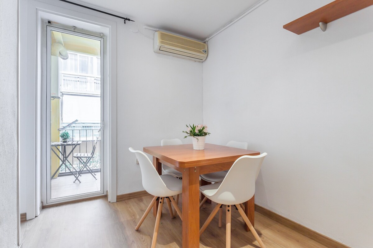 Acogedor apartamento cerca de Sants, Barcelona