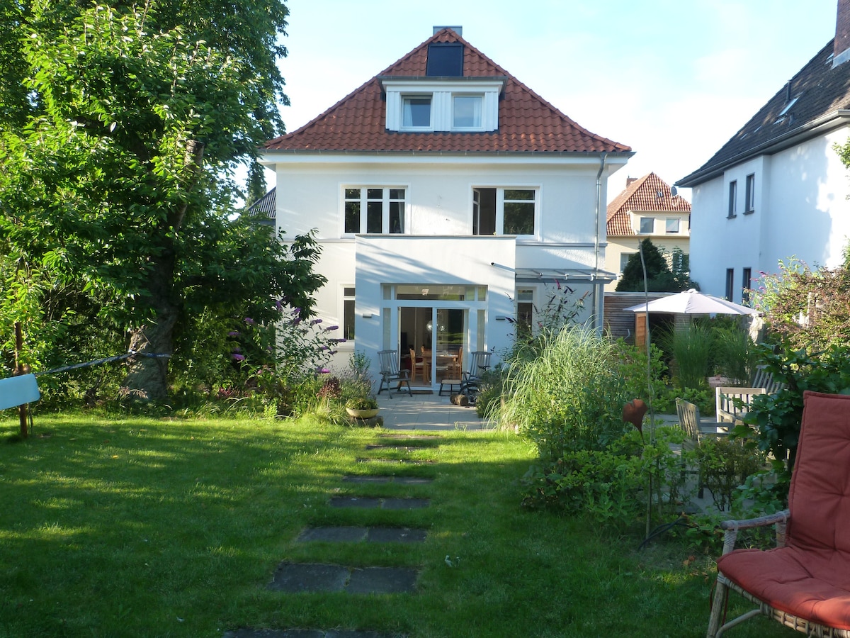 Osnabrück, kleine DG-Wohnung, zentrumsnah