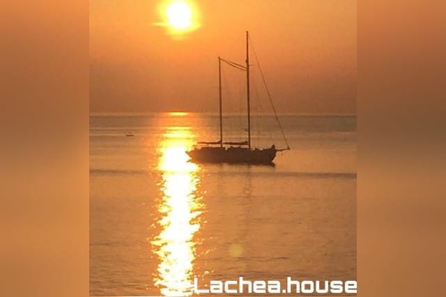 Lachea House公寓，位于基克拉迪海滨