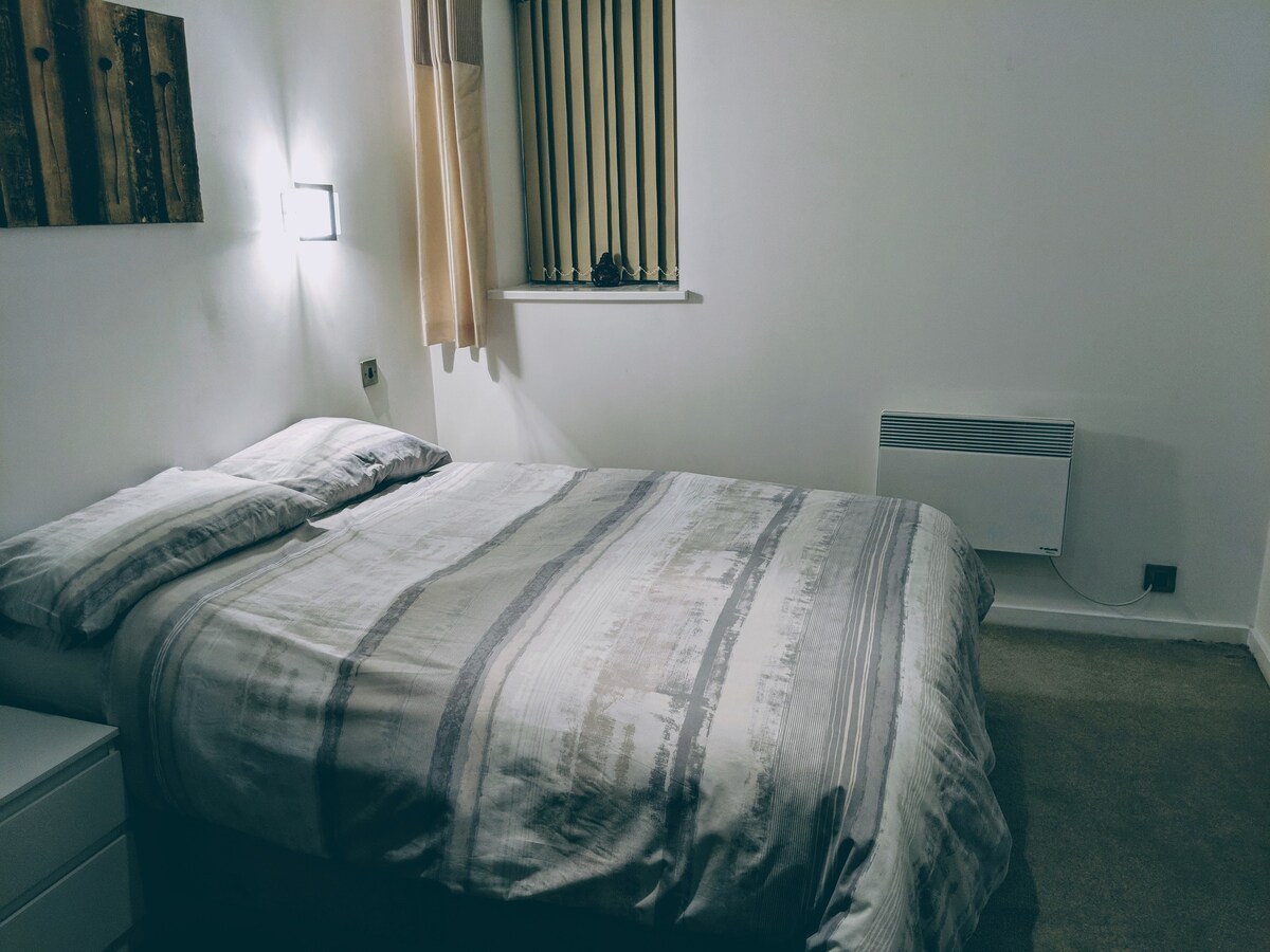 Double Room - Short walk to City Centre and Etihad