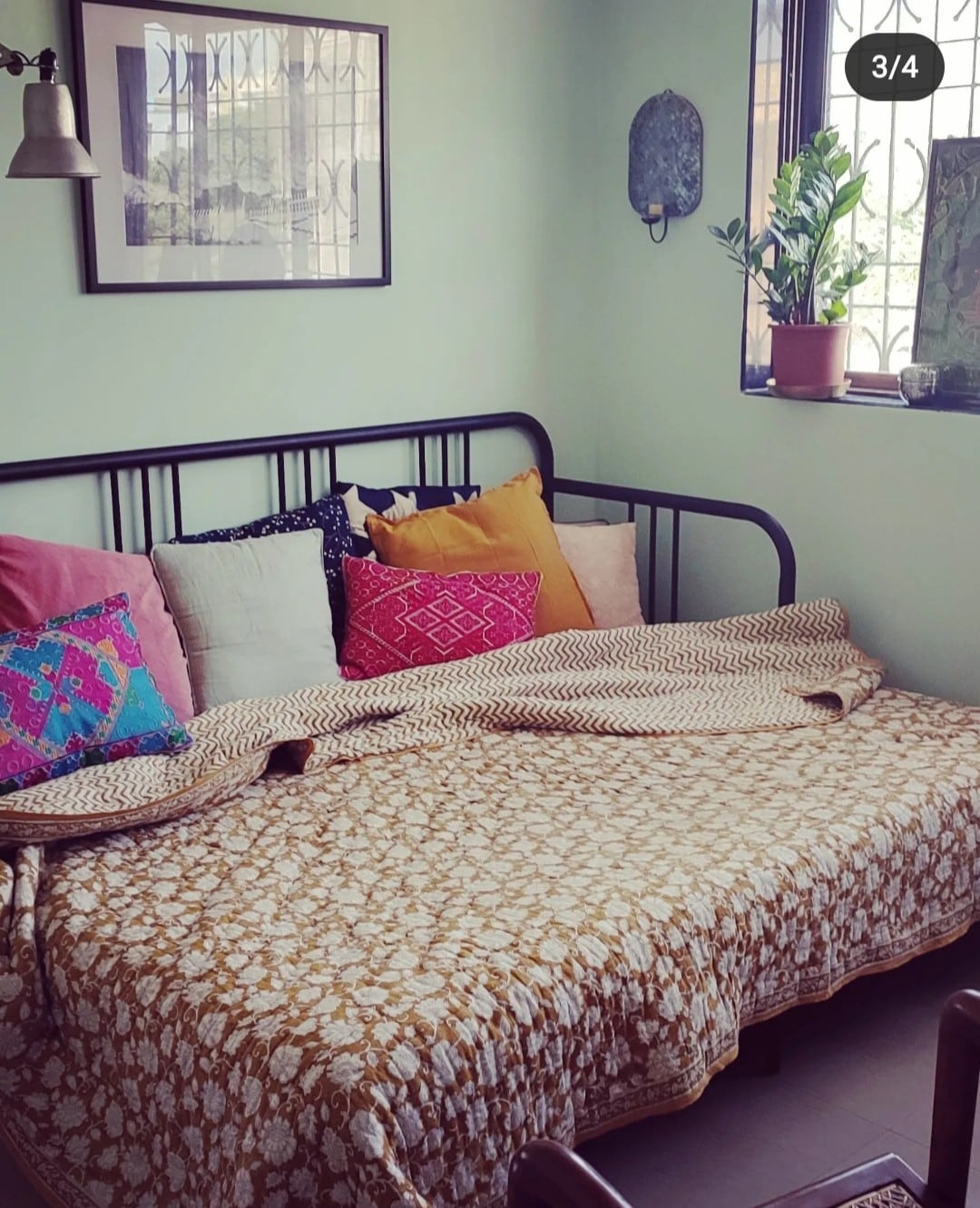 Cozy flat in Bandra