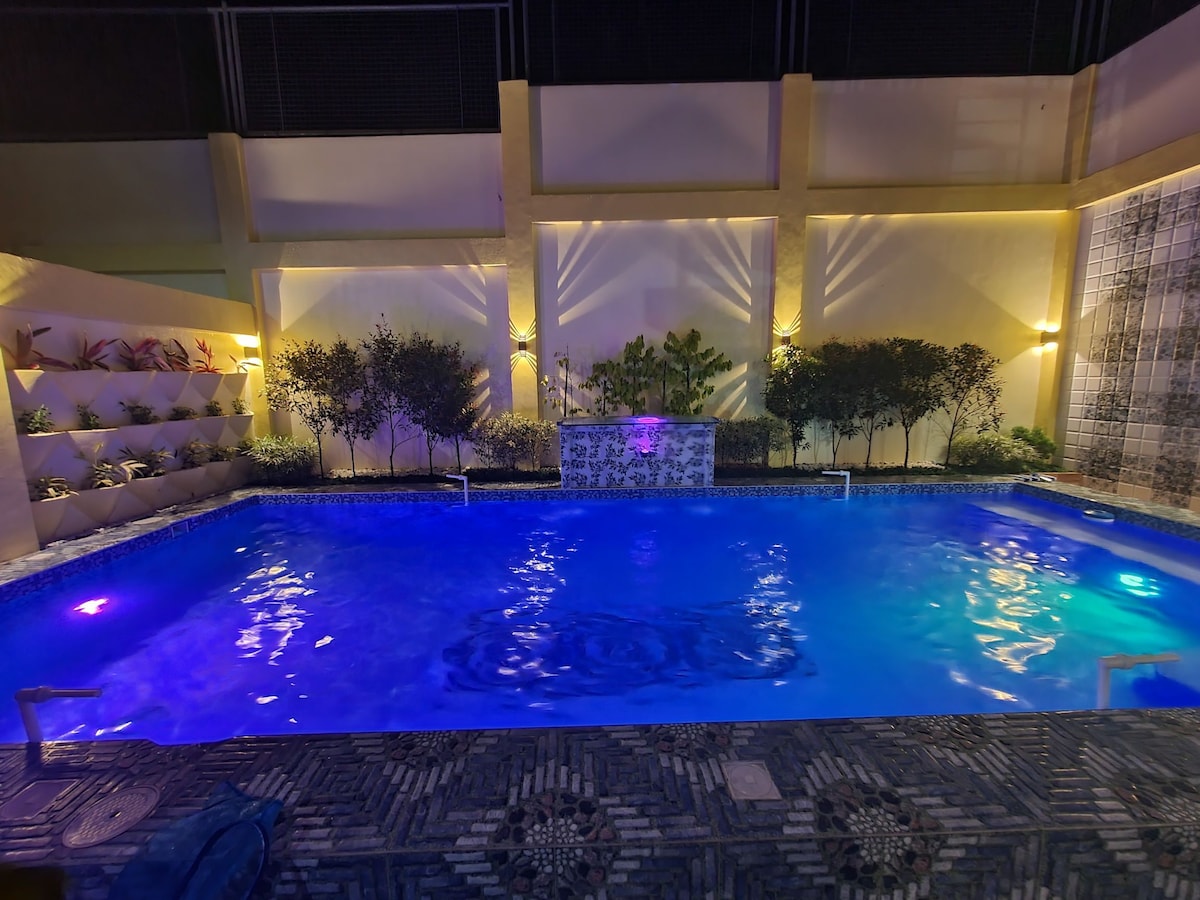 Quian 's Place带私人游泳池（ 8位房客， 2间卧室）