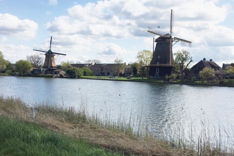 河畔风车，距离阿姆斯特丹15分钟车程