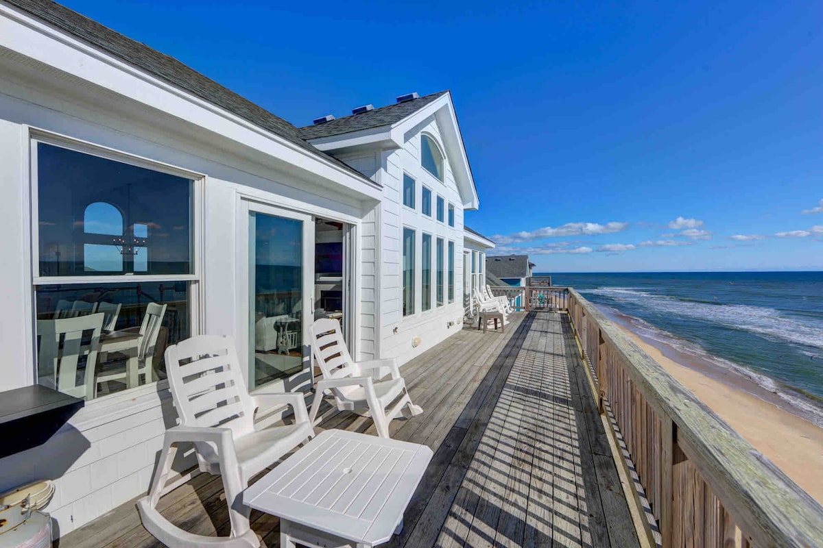 7 Bed Oceanfront Home in OBX w/ Hot Tub
