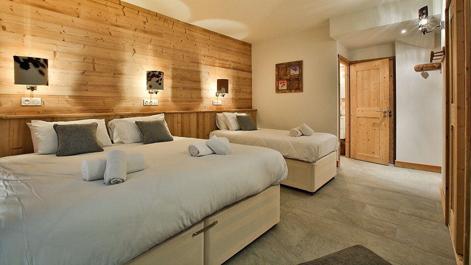 Superbly Located Modern Chalet Apartment