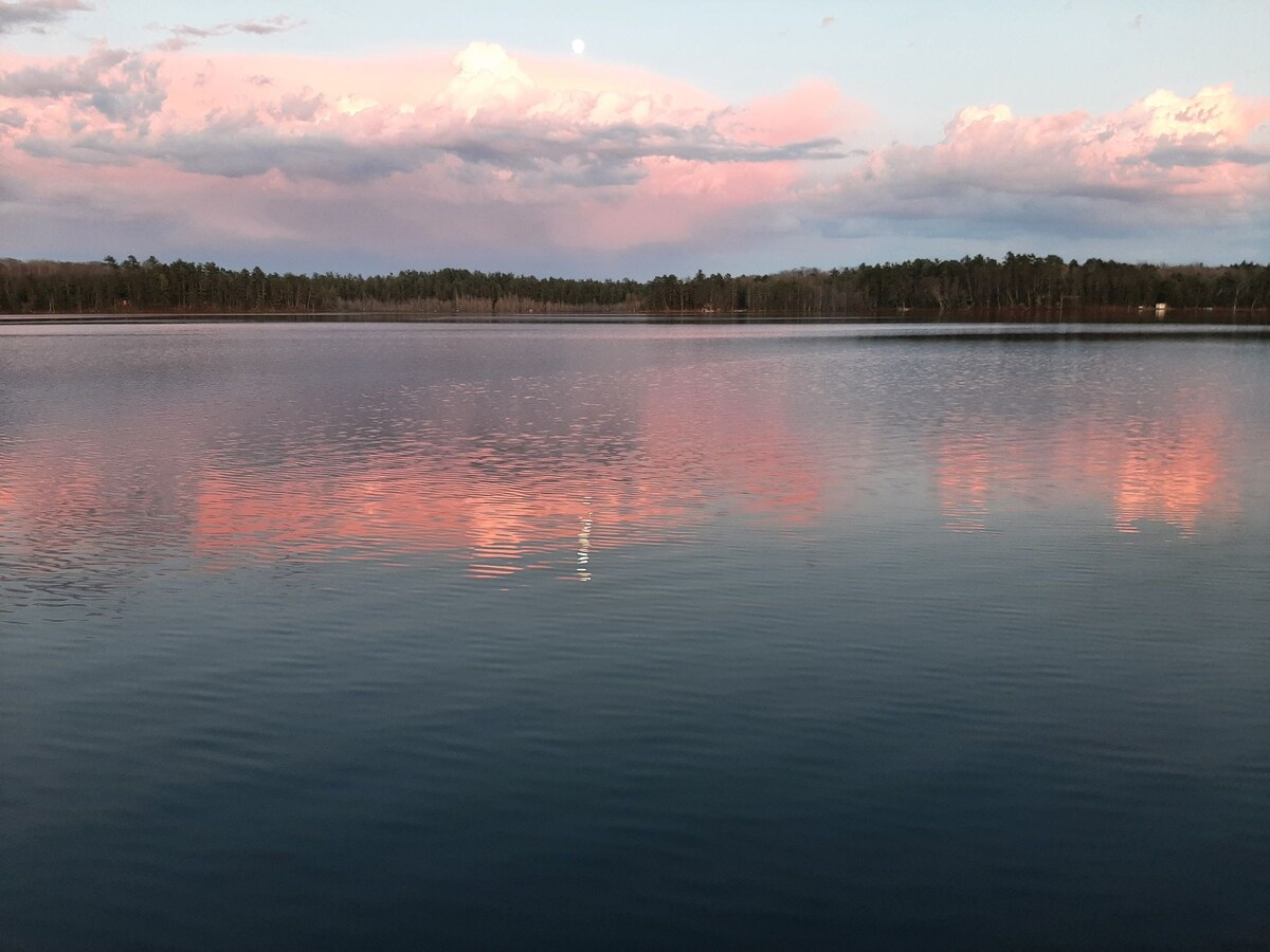 Northwoods Lake Getaway on Moon Lake in St Germain