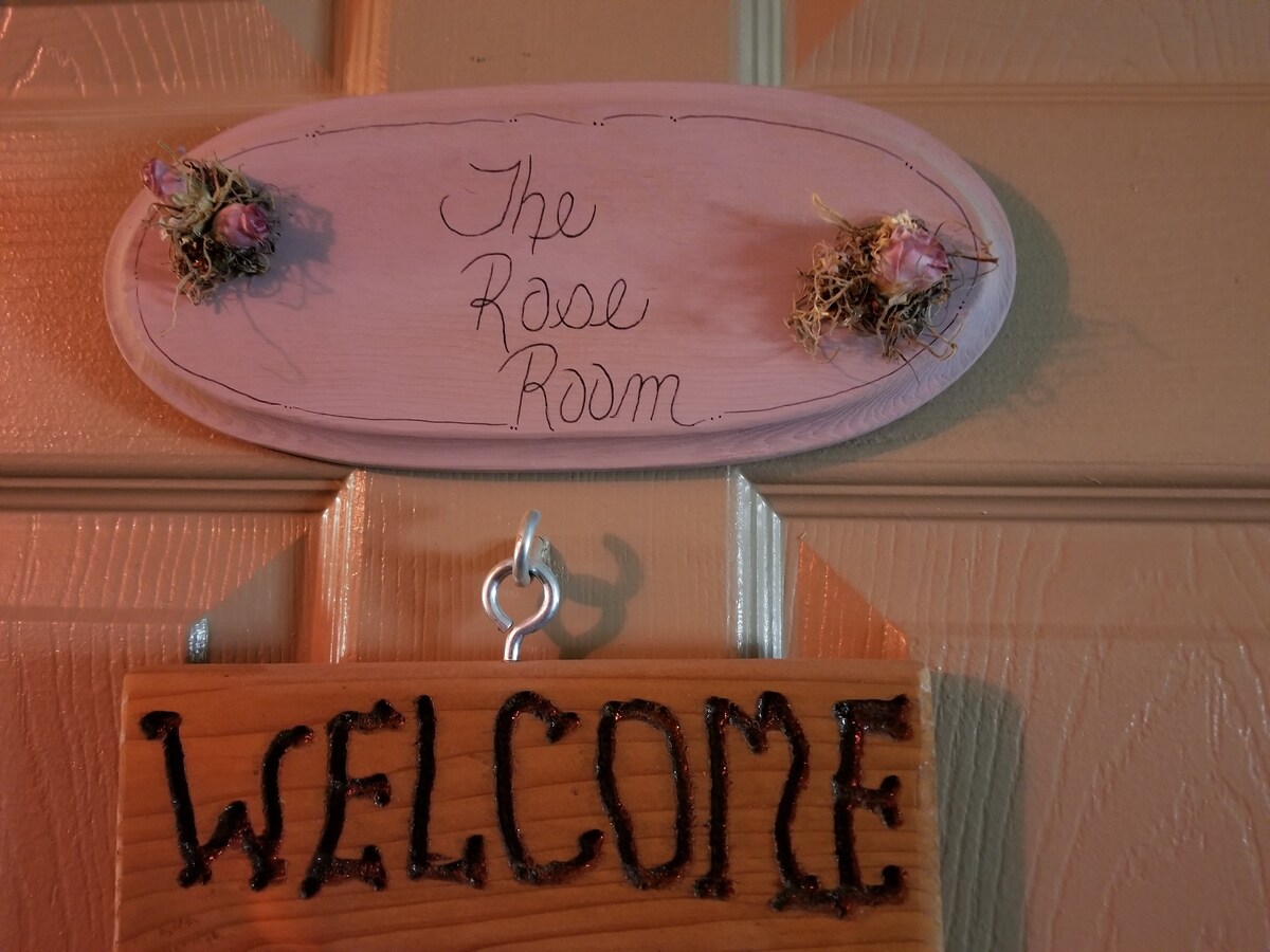 The Rose Room, Cottage Hotel, Randsburg, CA