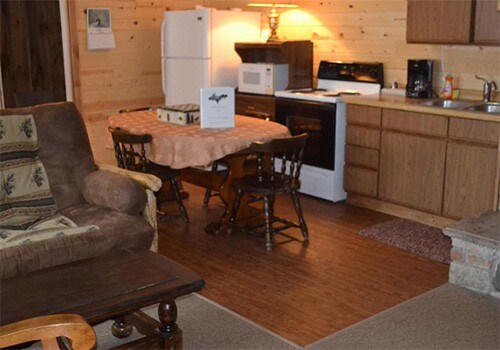 Northern Suite at AJ's Walleye Lodge