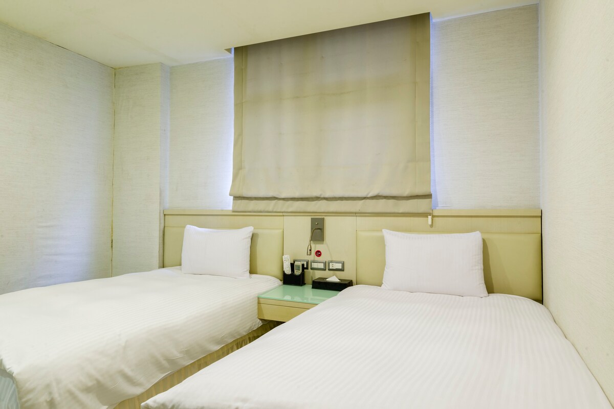 近士林夜市 樂活雙床間 Twin Room 兩小床