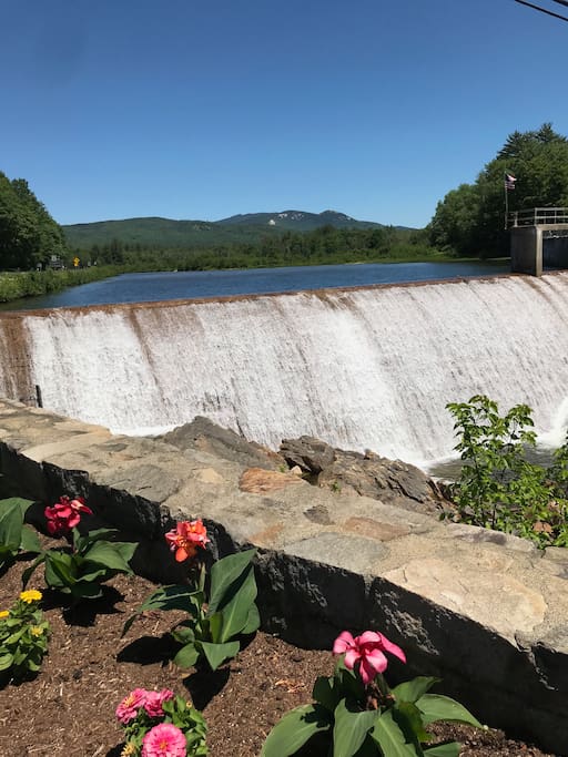 walk to all amenities at waterville estates