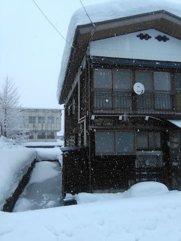 Uonuma-shi的民宿
