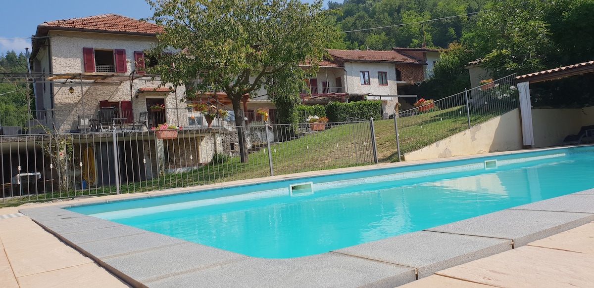 Group accommodation, max 26 pers, pool+privacy
