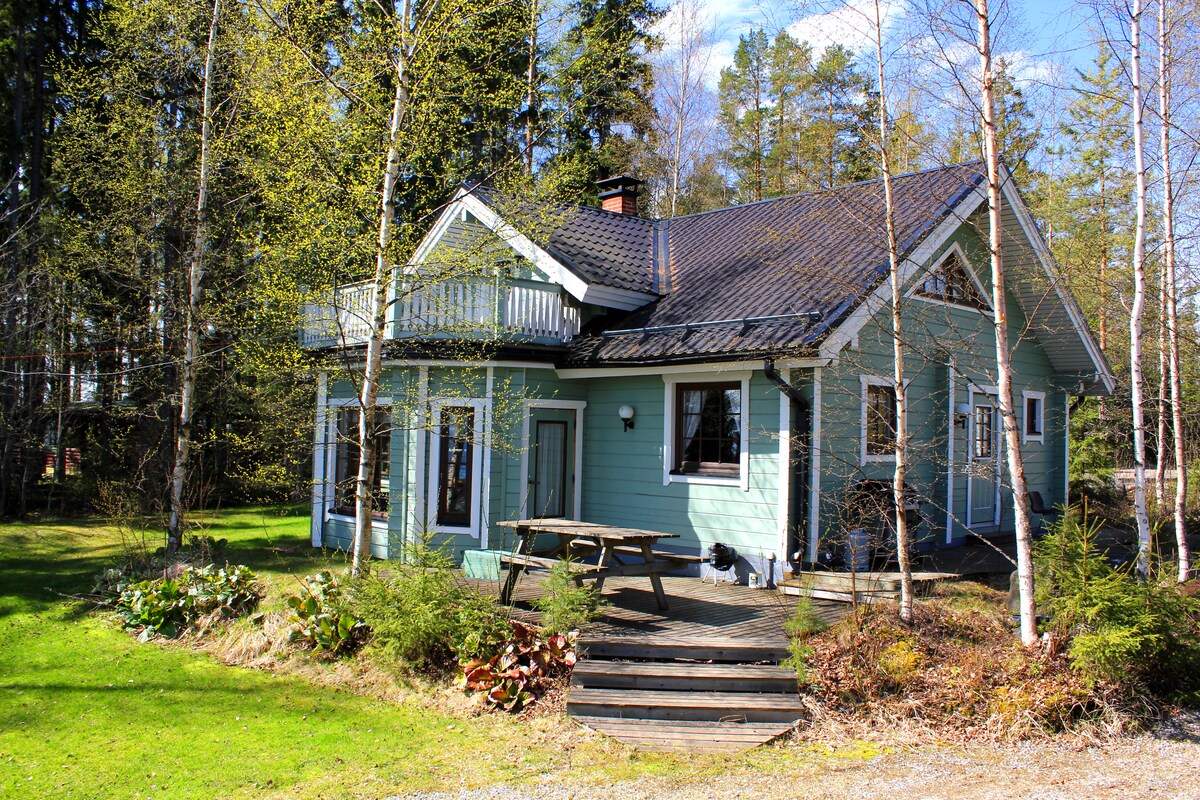 Lomakylä Tapiola湖畔别墅