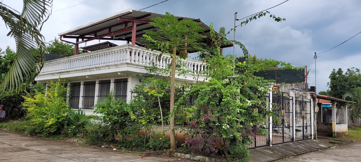 Linda casa en residencial seguro en Retalhuleu