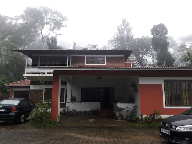 Virajpet, South Coorg 的民宿