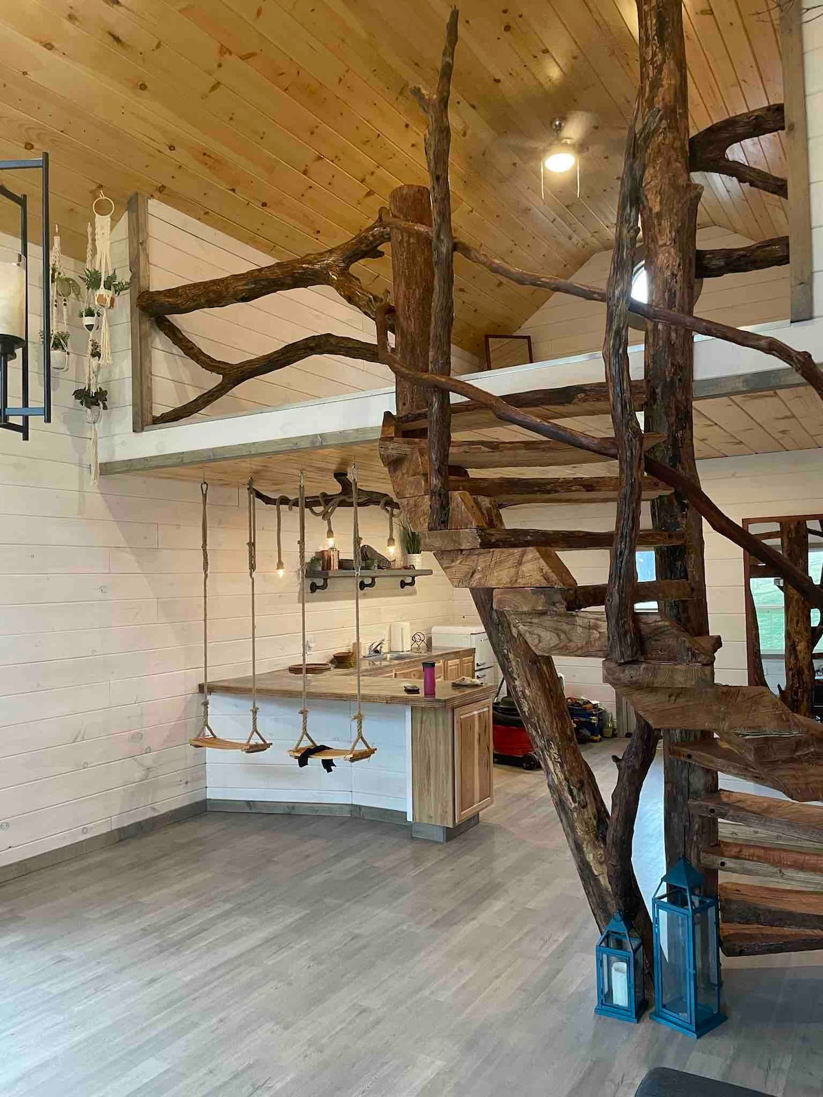 The Winery “Hang-over” Treehouse