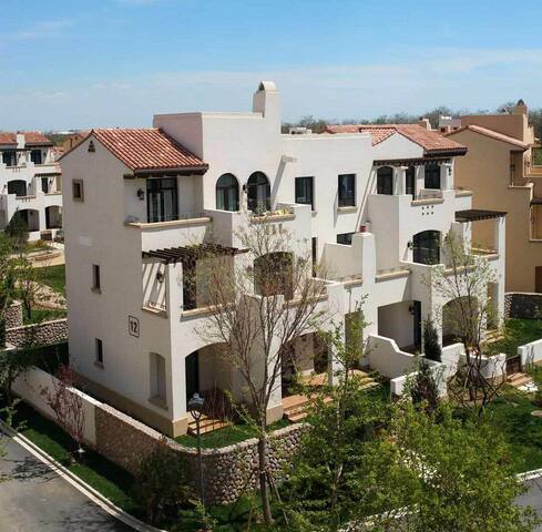 辣了洋房(阿那亚文艺亲子muji风两居三露台)