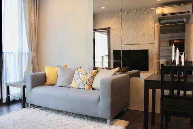 全新现代豪华一居室公寓（距离Rama 9地铁站300米）