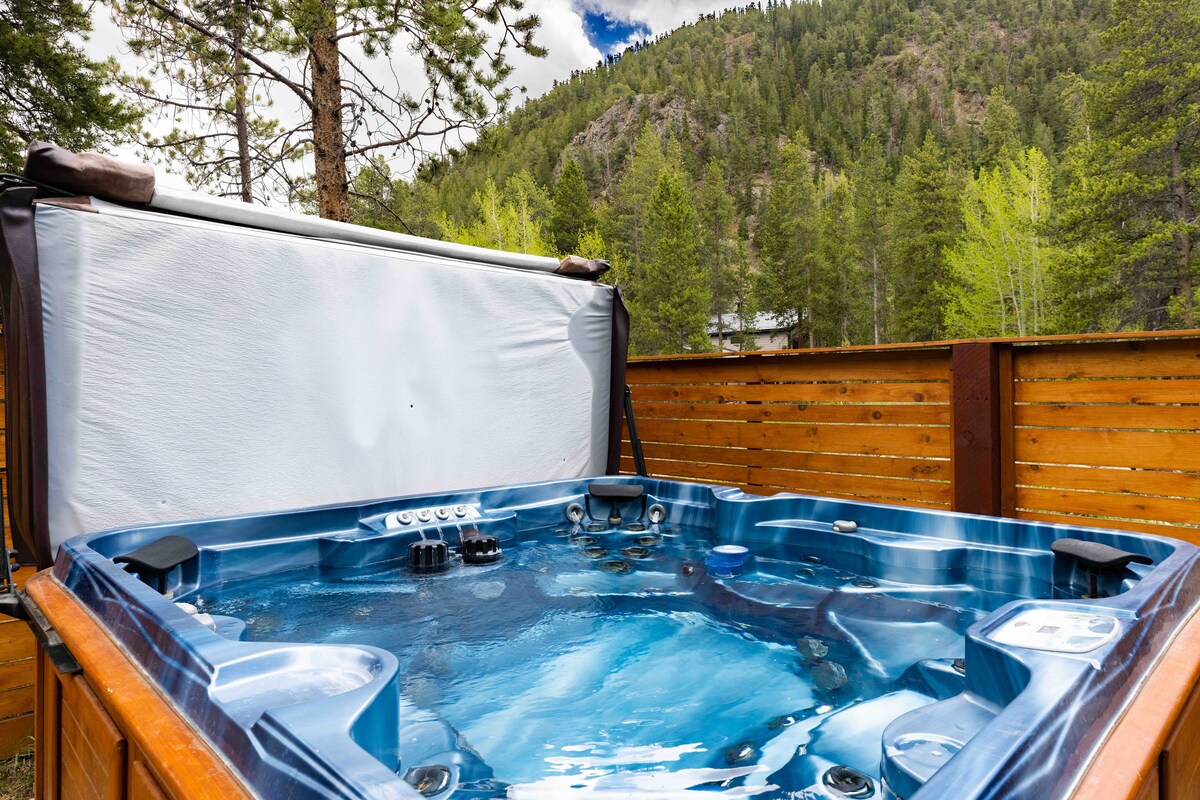 Beautiful Keystone Resort Mountain Home  Hot Tub!
