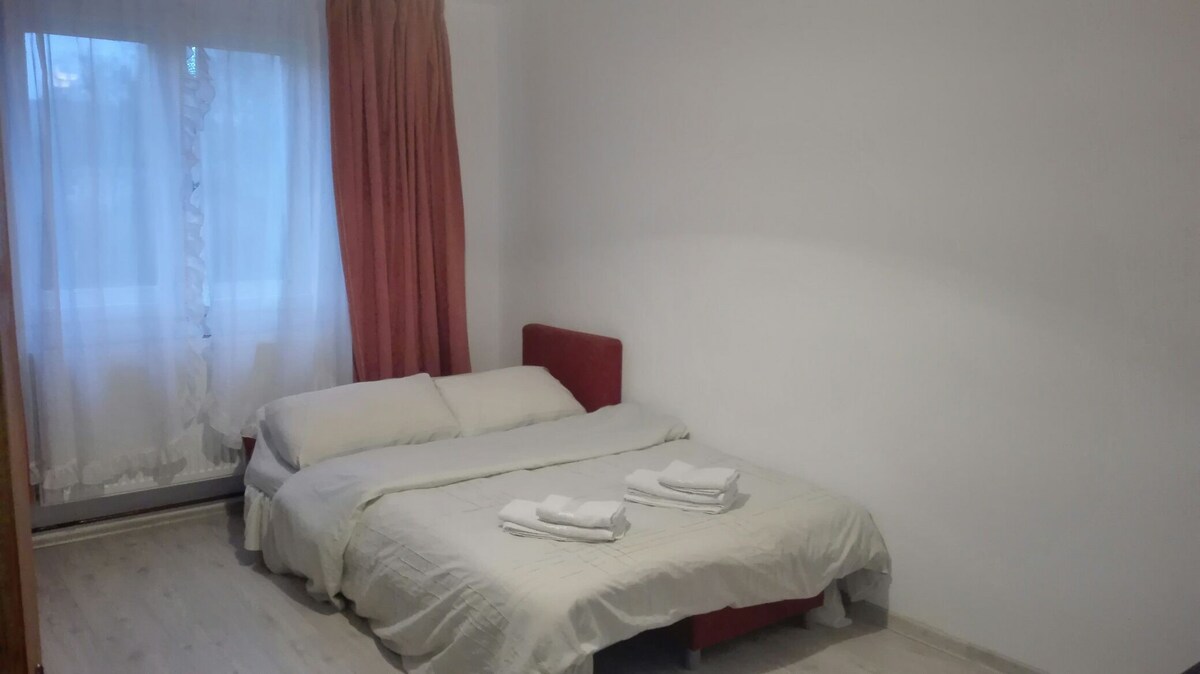 Room in Gura Humorului