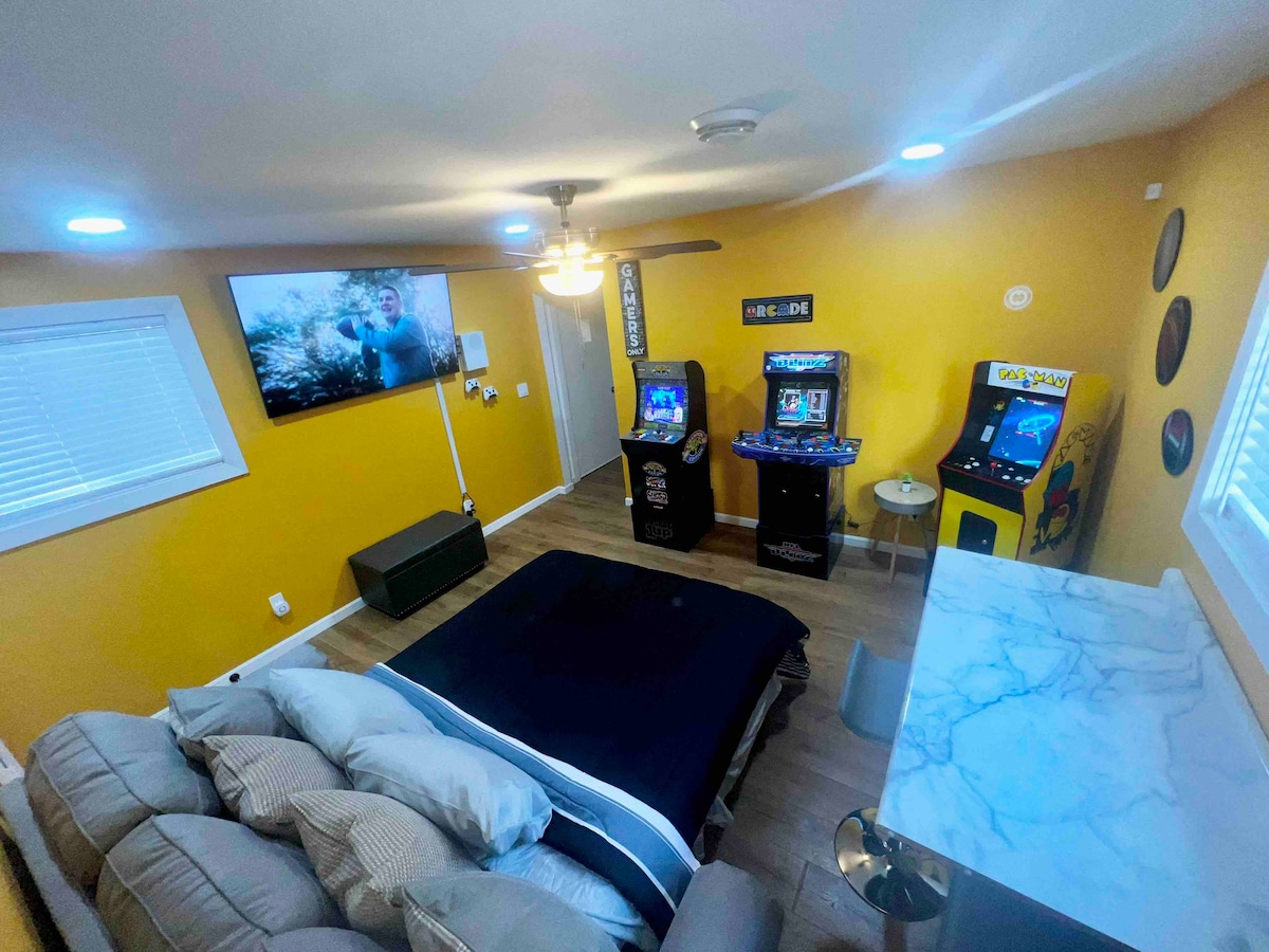 Luxury Home near Notre Dame w/Arcade Room!