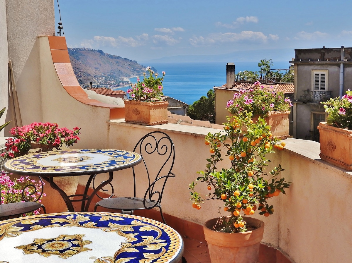 B&B Cielo di Taormina -带阳台的客房