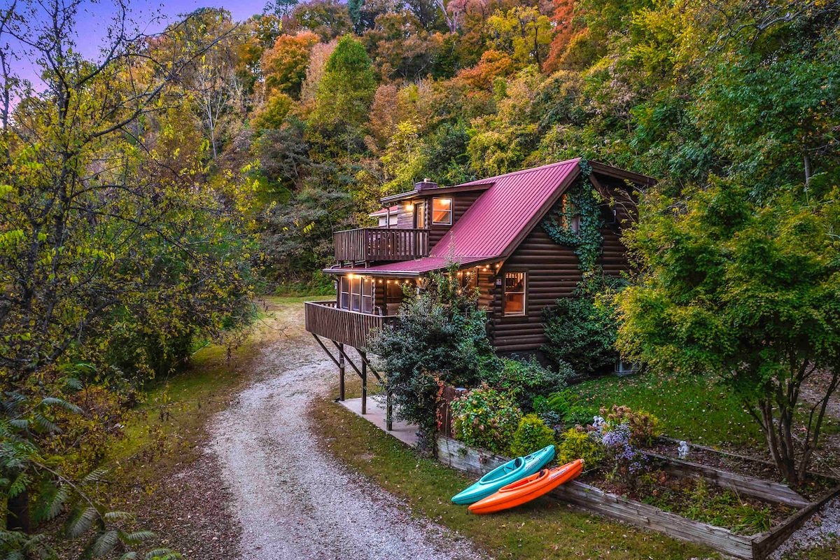 Center Hill Lake Cabin ，带甲板和火坑