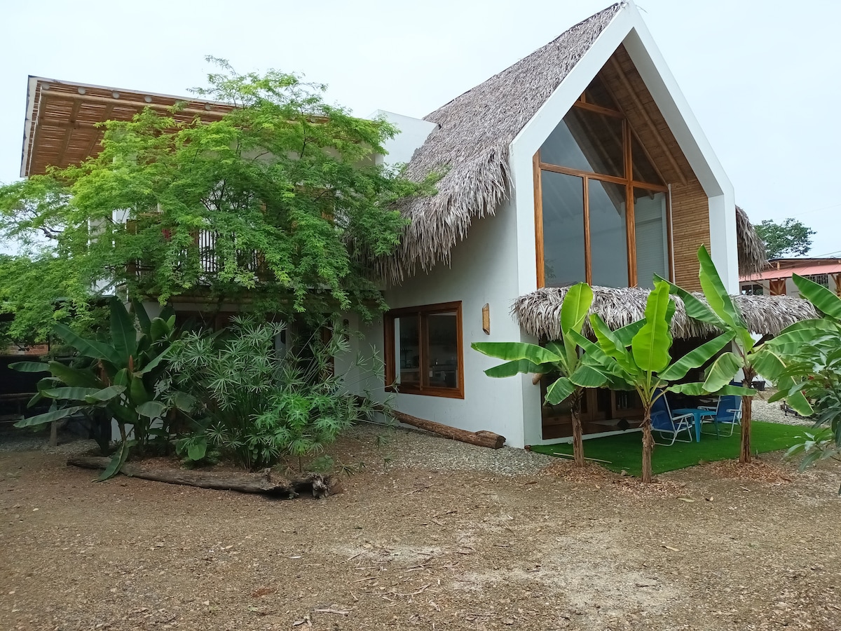 Casa en el centro de Ayampe