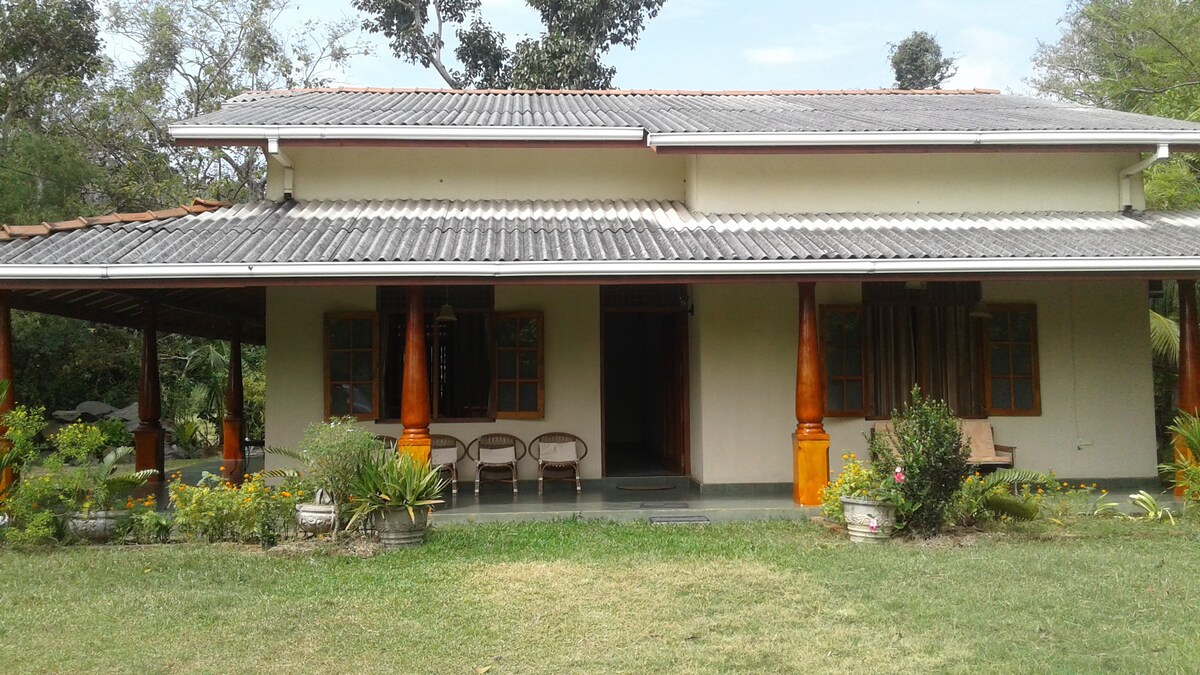 Lovely Orinco Bungalow for a memorable stay