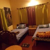 Female Dormitory-Kolkata Backapackers B & B