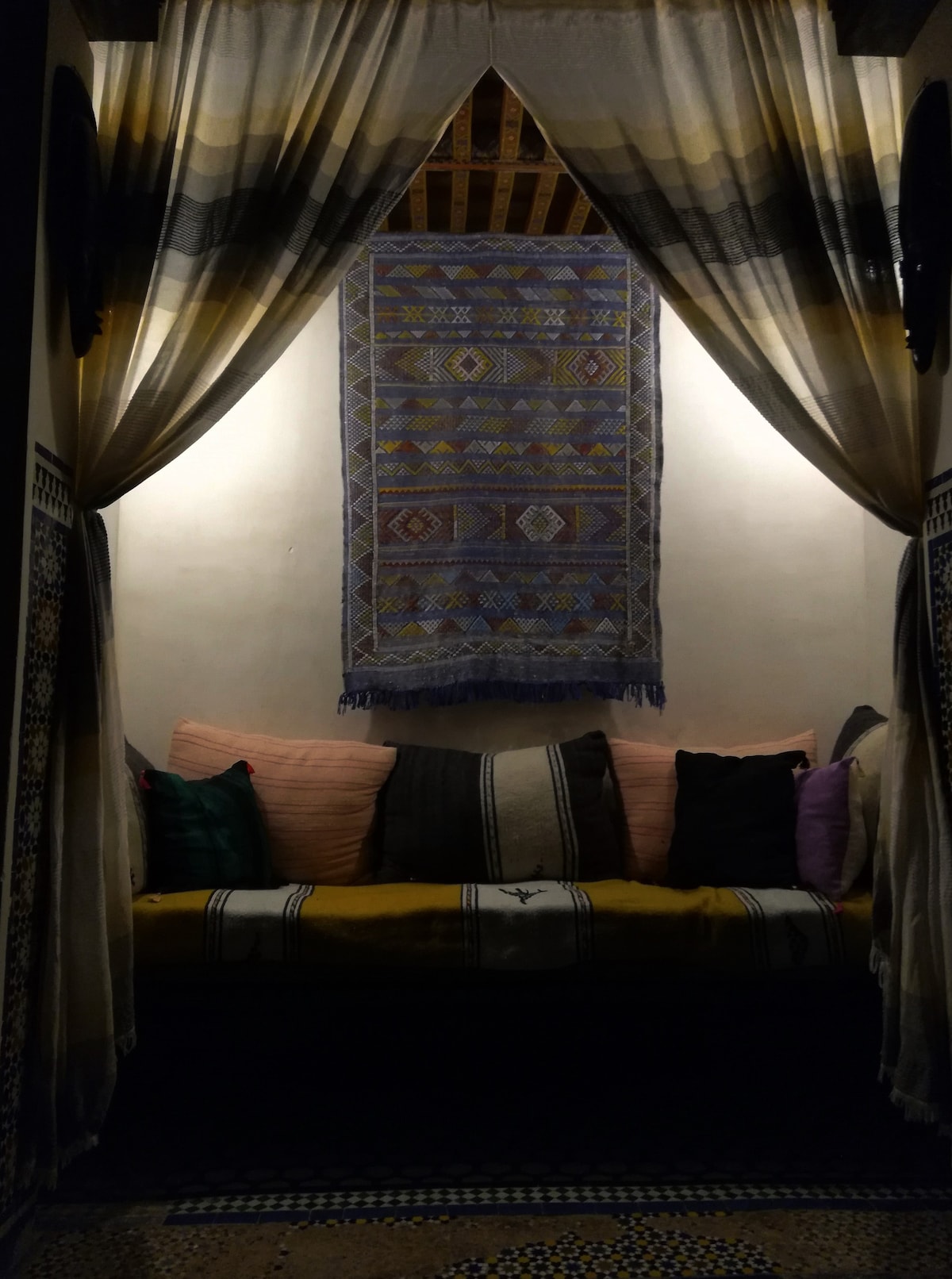 Dar Amrani 20 -全套传统房屋，位于麦地那