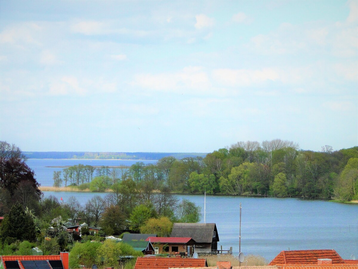 Ruhige Maisonette-Wohnung mit Blick über Röbel