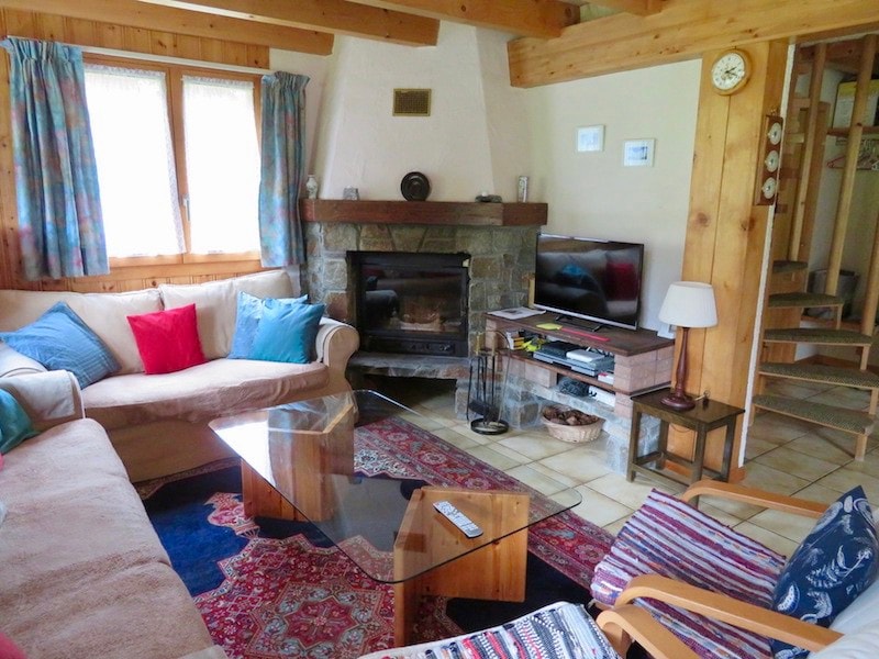 Comfortable chalet in idyllic area.Enclosed garden